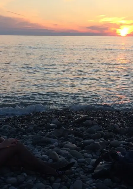 Я Алина, 35, из Сочи, ищу знакомства на одну ночь