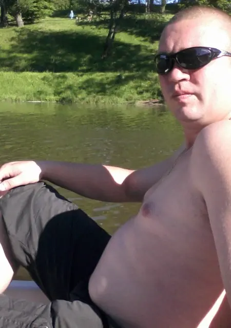 Я Денис, 43, из Витебска, ищу знакомство для постоянных отношений