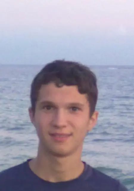 Вова из Красногвардейского, ищу на сайте знакомства на одну ночь