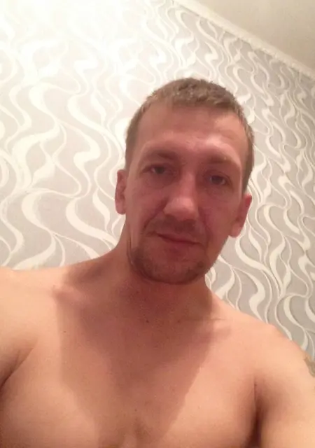 Я Dima, 40, знакомлюсь на одну ночь в Лобне