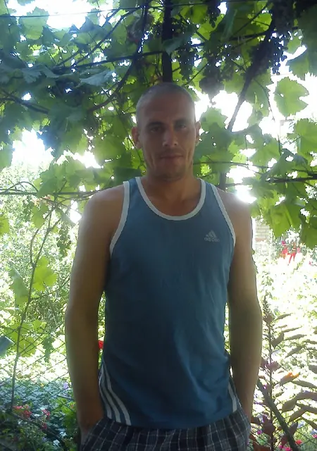 Дмитрий из Крымска, ищу на сайте знакомства на одну ночь