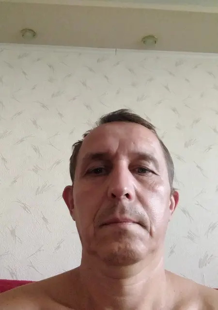 Максим из Чебоксар, мне 44, познакомлюсь на одну ночь