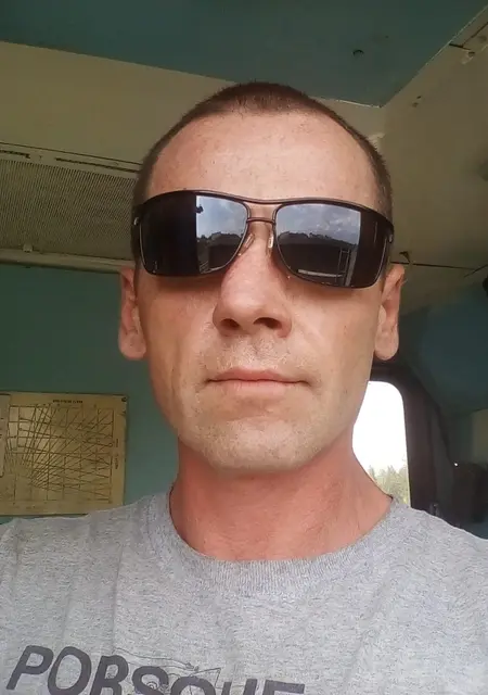 Вова из Горнозаводска, мне 46, познакомлюсь для дружбы