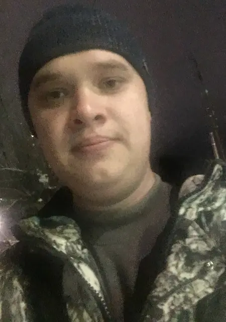 Михаил из Кургана, мне 26, познакомлюсь на одну ночь