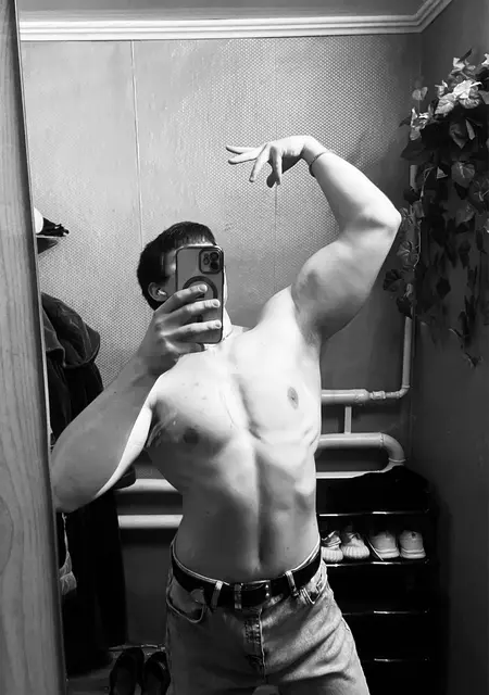 Андрей из Азова, мне 24, познакомлюсь на одну ночь