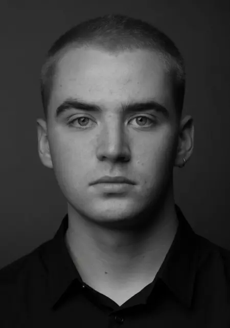 Я Михаил, 24, из Санкт-Петербурга, ищу знакомства на одну ночь
