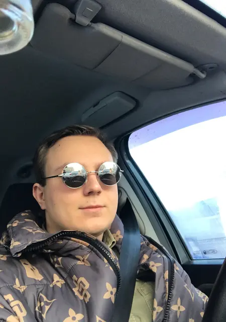 Я Илья, 24, из Орла, ищу знакомство для совместных путешествий