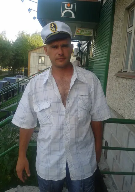 Олег из Нефтеюганска, ищу на сайте знакомства на одну ночь