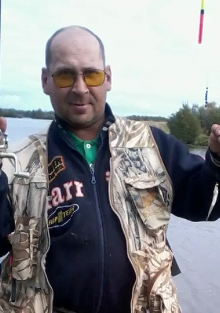 Денис из Северодвинска, ищу на сайте знакомства на одну ночь