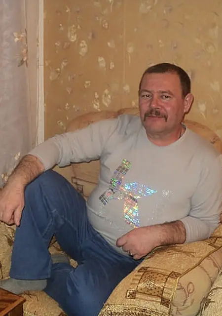 Я Геннадий, 62, знакомлюсь без обязательств в Екатеринбурге
