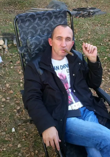 Я Олег, 52, знакомлюсь на одну ночь в Среднеуральске