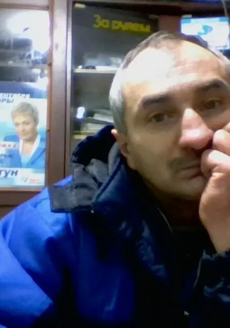 Я Андрей, 50, из Мурманска, ищу знакомство для приятного времяпровождения