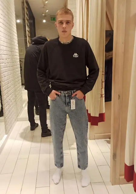 Я Александр, 25, из Томска, ищу знакомства без обязательств