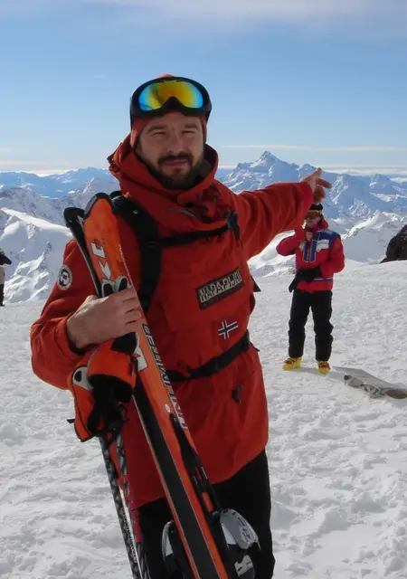 Вячеслав из Геленджика, ищу на сайте знакомства на одну ночь