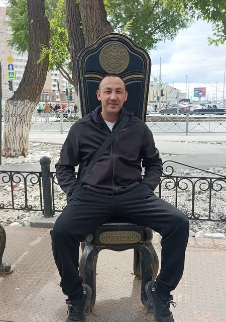 Я Денис, 39, знакомлюсь на одну ночь в Перми