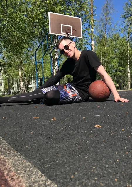 Максим из Мурманска, ищу на сайте общение
