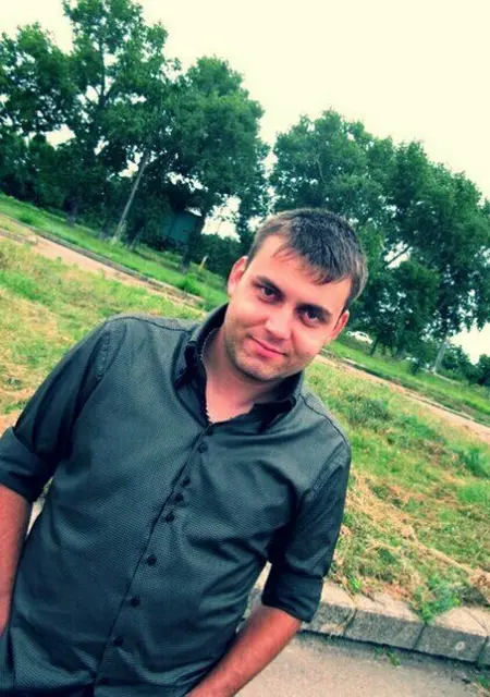 Revazov з Черкас, шукаю на сайті вірт