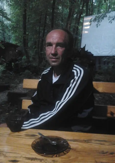 Андрей из Симферополя, ищу на сайте знакомства на одну ночь