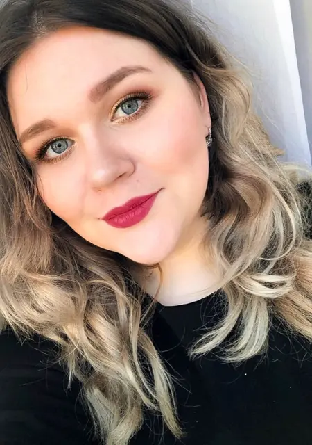 Николетта из Сургута, ищу на сайте знакомства на одну ночь