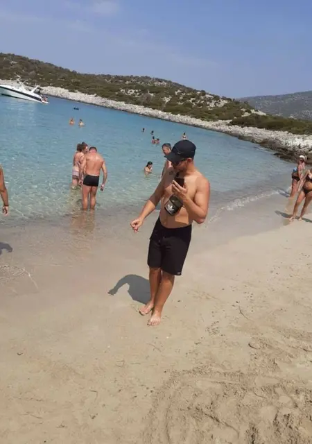 Loykas из Афин, мне 29, познакомлюсь