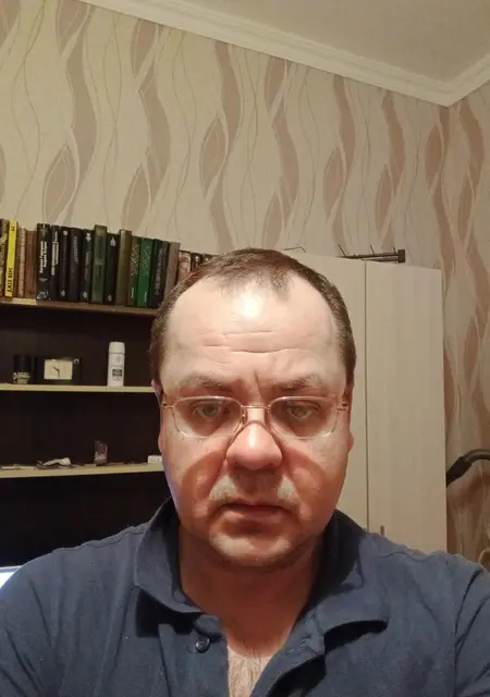 Максим из Полевского, мне 47, познакомлюсь для постоянных отношений