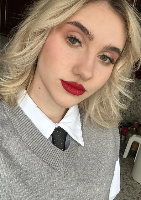 Eliza из Москвы, мне 23, познакомлюсь для приятного времяпровождения