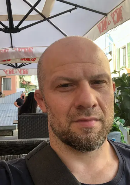 Шамиль из Махачкалы, ищу на сайте знакомства без обязательств