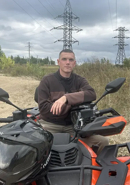 Я Nikita, 23, из Санкт-Петербурга, ищу знакомство для общения