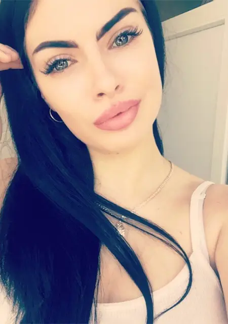 Анна из Кропоткина, ищу на сайте знакомства на одну ночь