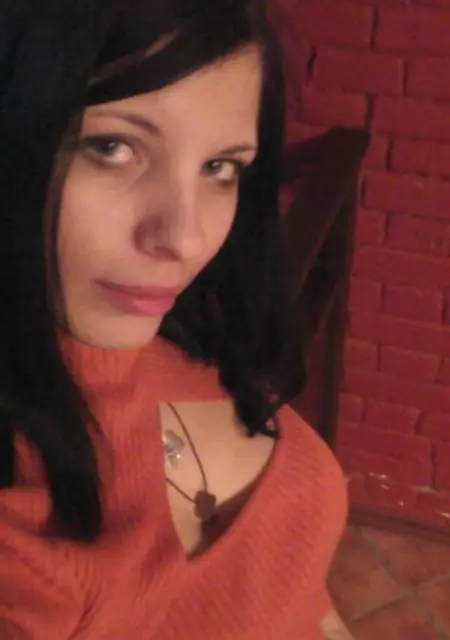 Я Яночка, 40, знакомлюсь на одну ночь в Омске