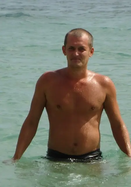 Алексей из Охтирка, ищу на сайте знакомства без обязательств