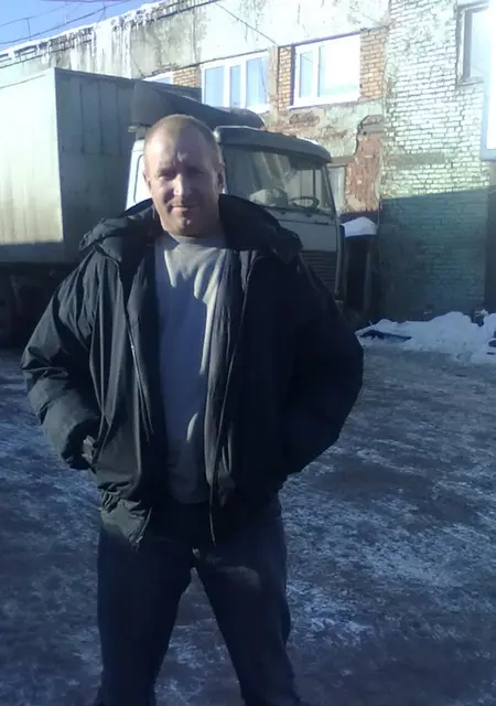 Aleksej из Дзержинского, ищу на сайте постоянные отношения