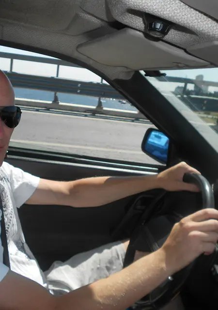 Евгений из Златоуста, мне 46, познакомлюсь на одну ночь