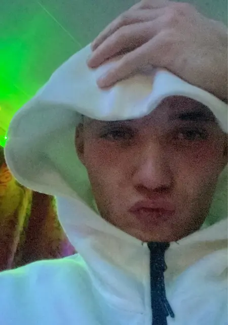 Гений из Иванова, ищу на сайте знакомства на одну ночь