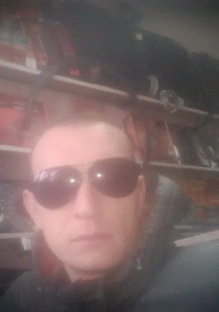 Я Ваня, 44, знакомлюсь для вирта в Воронеже