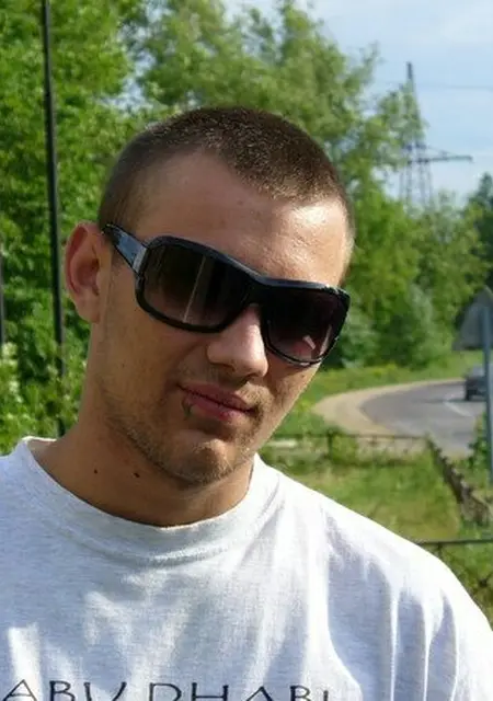 Алекс из Серпухова, ищу на сайте знакомства на одну ночь