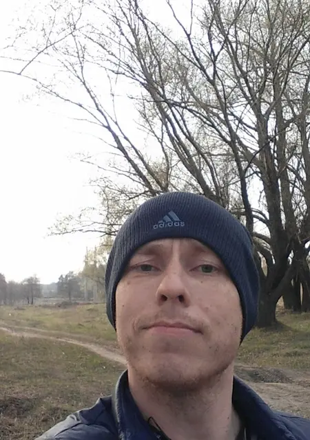 Я Юрий, 43, знакомлюсь без обязательств в Песочине