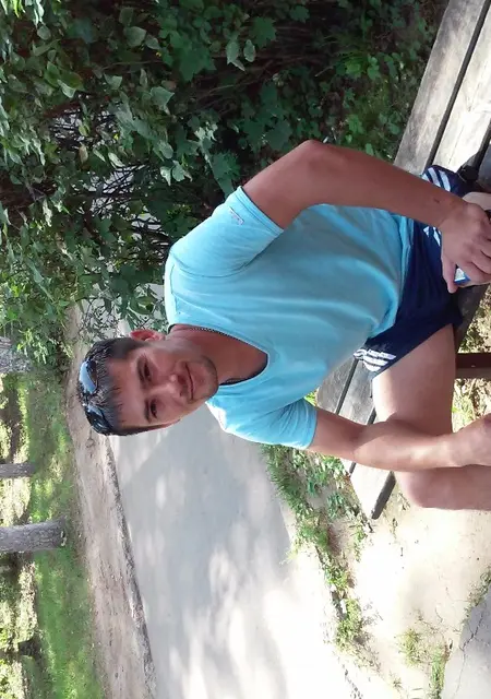 Артём из Истры, мне 37, познакомлюсь для приятного времяпровождения