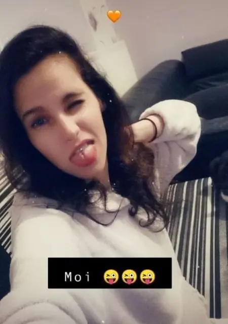 Я Lola, 27, знакомлюсь в Париже