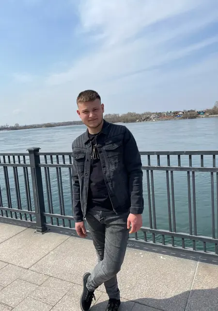 Denis из Монино, мне 24, познакомлюсь для открытые отношения