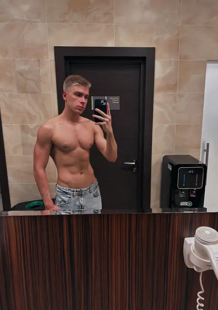 Я Семен, 25, из Прокопьевска, ищу знакомства без обязательств