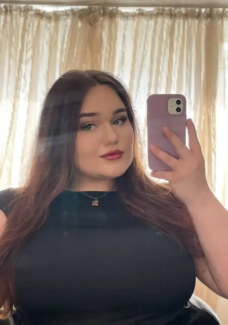 София из Барнаула, мне 24, познакомлюсь для общения