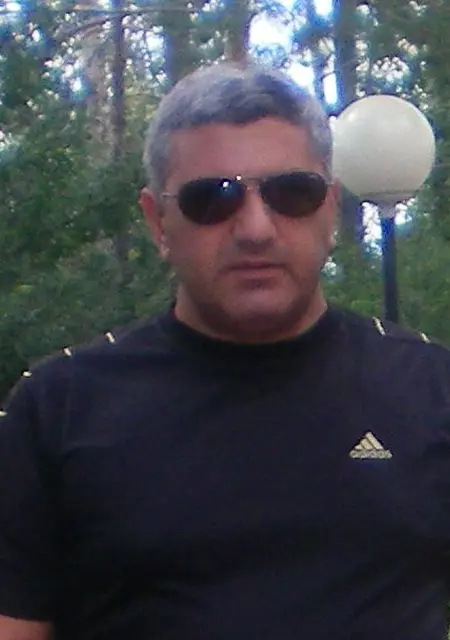 Я Armen, 52, из Владивостока, ищу знакомства без обязательств