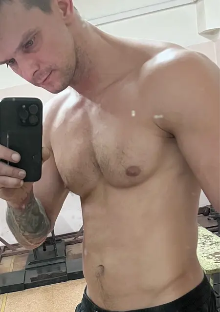 Я Алексей, 35, из Санкт-Петербурга, ищу знакомство для открытые отношения