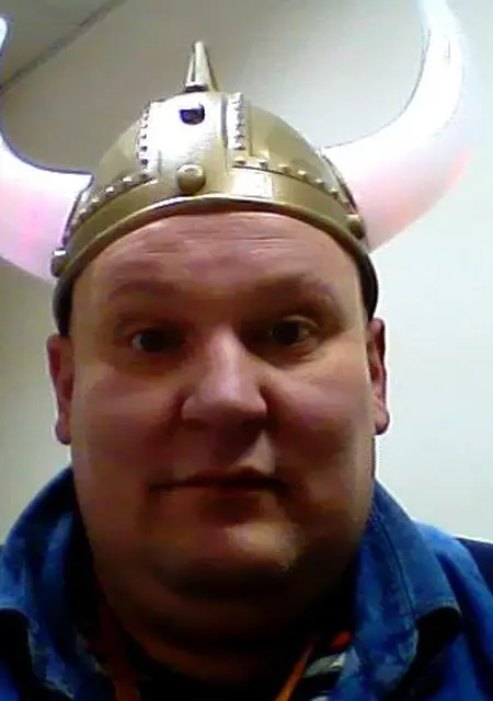 Виктор из Звенигорода, ищу на сайте знакомства на одну ночь