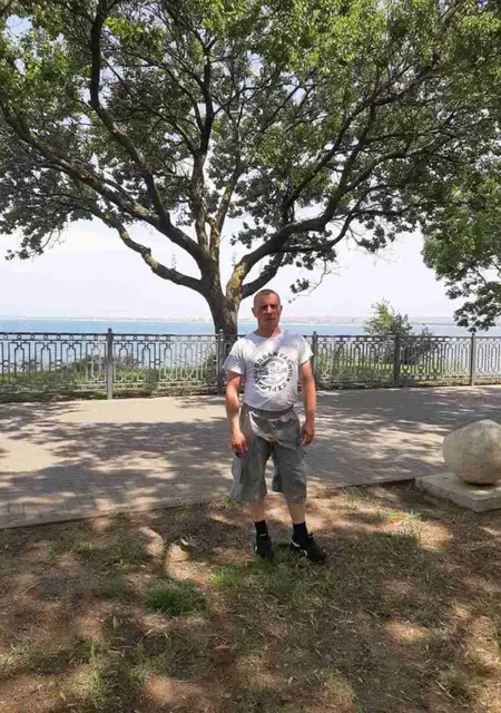 Станислав из Тюмени, мне 44, познакомлюсь без обязательств