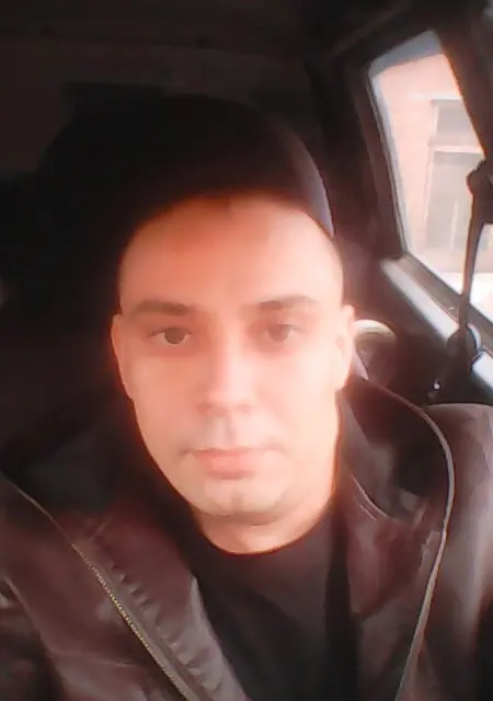 Я Александр, 40, знакомлюсь для общения в Миассе