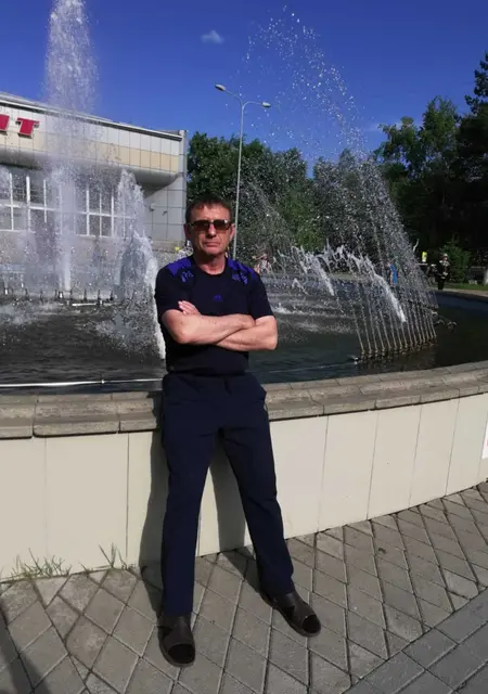 Я Валерий, 64, знакомлюсь для общения в Уссурийске