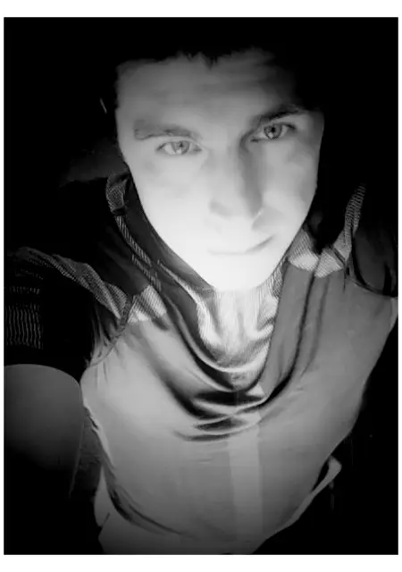 Паша из Гатчины, мне 42, познакомлюсь без обязательств