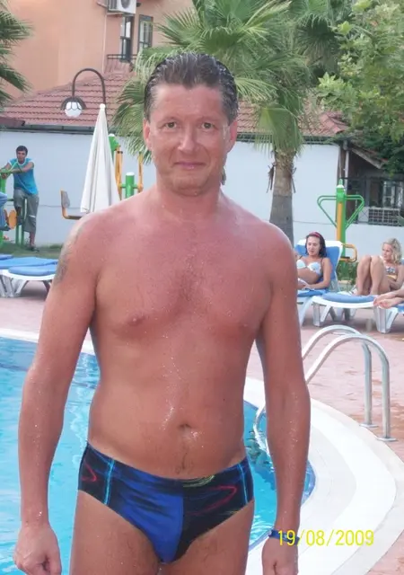 Олег из Балтийска, мне 56, познакомлюсь на одну ночь